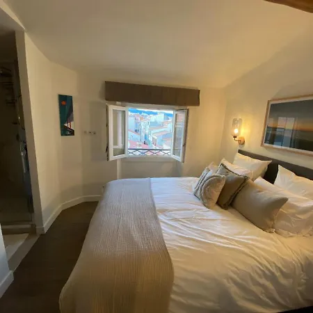 아파트 Rare 3 Bedroom 2 Bath Modern With Views In Old Center 앙티브